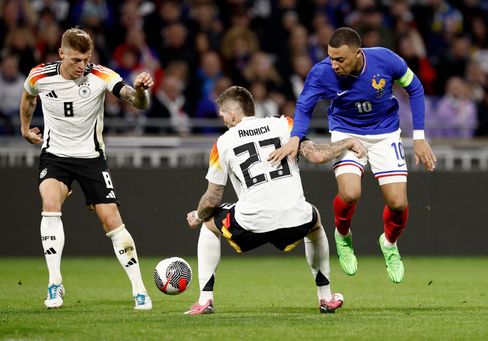 Různé profesní dráhy Toniho Kroose a Marca Reuse